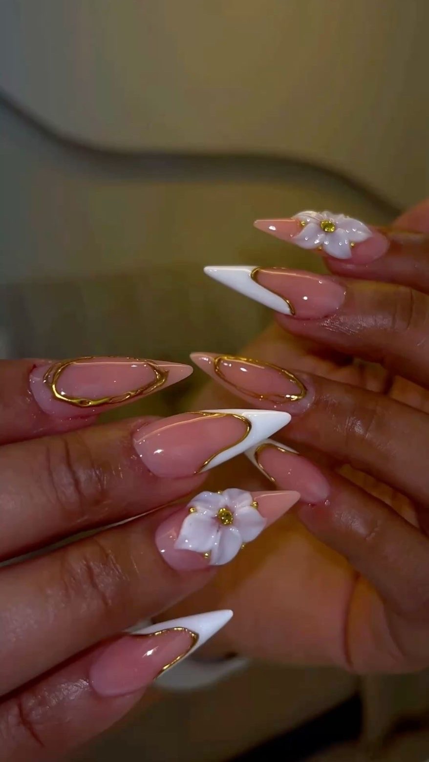 Featured nail set by Lux’dByP 2